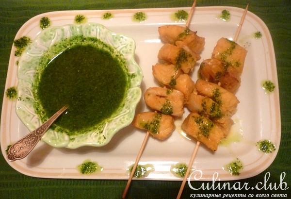 Шашлык из трески с зелёным соусом