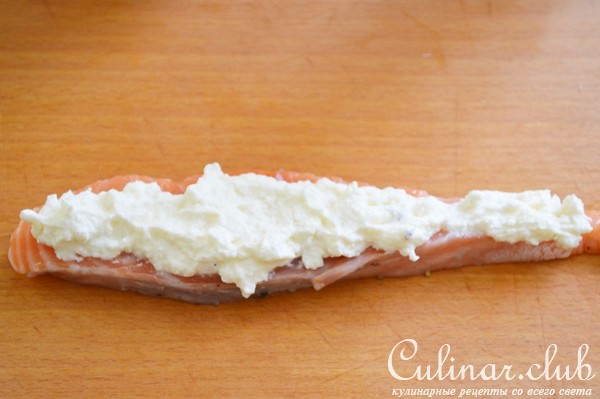 Семга, запеченная со сливочным сыром