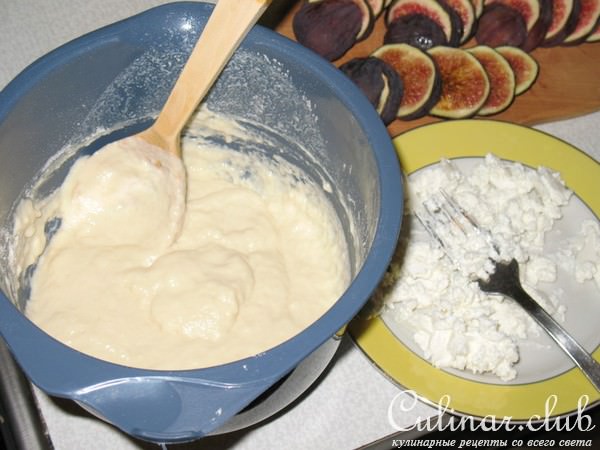 Оладьи с инжиром и козьим сыром