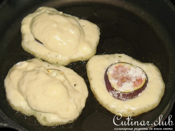 Оладьи с инжиром и козьим сыром