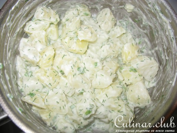 Молодой картофель с зеленью ( два варианта )