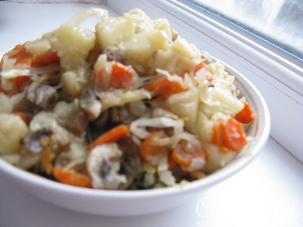 Овощное рагу с шампиньонами