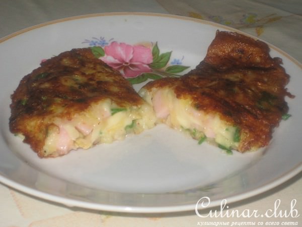 Кабачковые драники с ветчиной и сыром