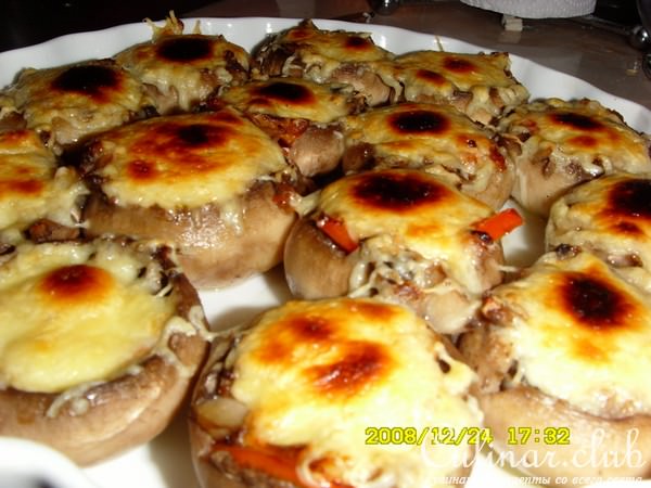 Фаршированные шляпки шампиньонов