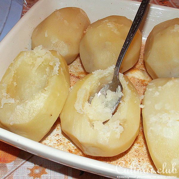 Картофель, фаршированный ризотто