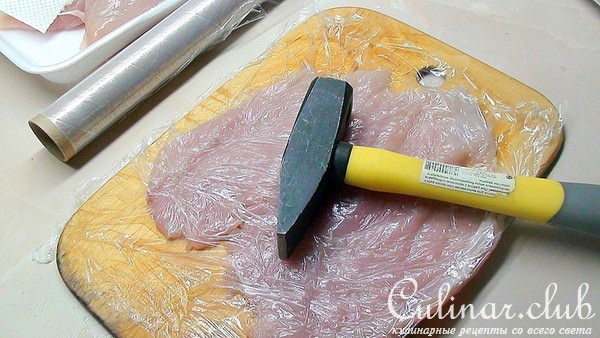 Рулетики из куриного филе с отварным яйцом и зеленью «С добрым утром, любимый!» :)