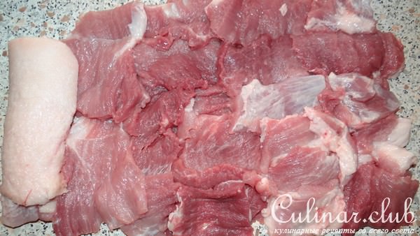 Рубленная ветчина на углях из свинины с луком и чесноком