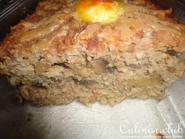 Мясная запеканка с шампиньонами и сыром