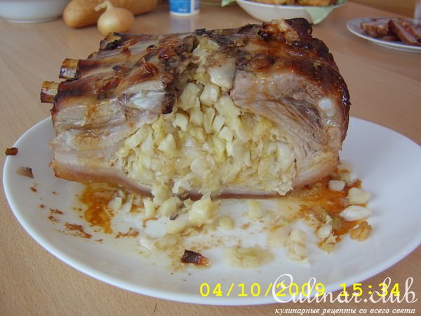 Грудинка свиная фаршированная