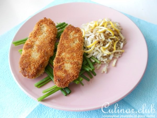 Биточки из креветок и крабового мяса с рисом