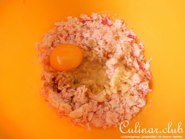 Биточки из креветок и крабового мяса с рисом