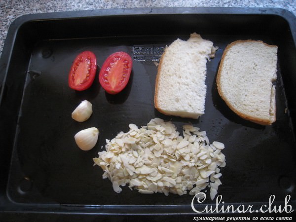 Запеченные креветки с соусом ромеско