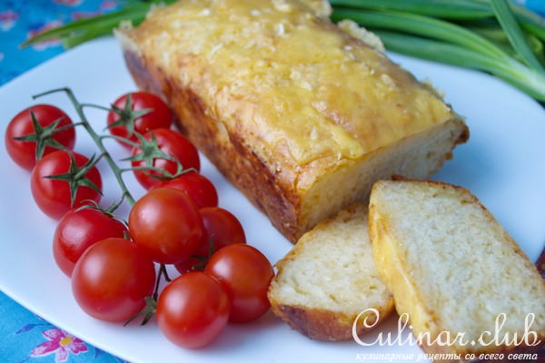 Пивной хлеб с луком и сыром