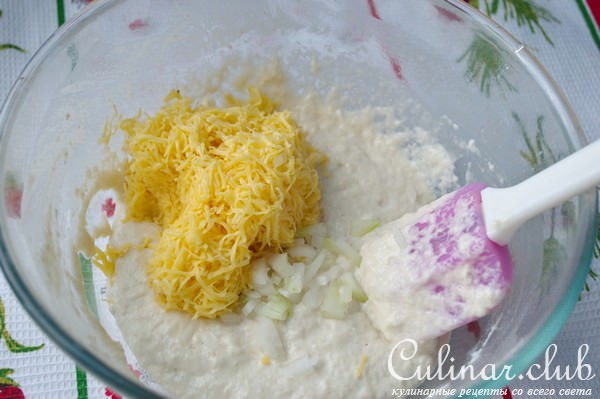 Пивной хлеб с луком и сыром