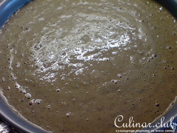 Торт-паштет из телячьей печени с шампиньонами и грецкими орехами.