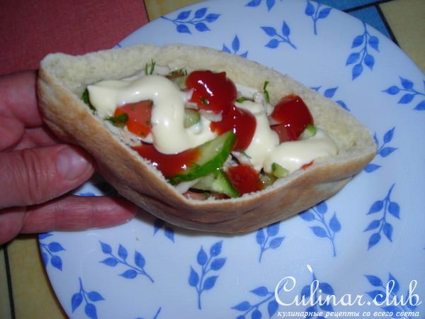 Пита с мясом и овощами