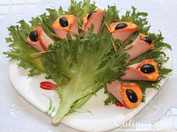 Закусочный колбасный букет