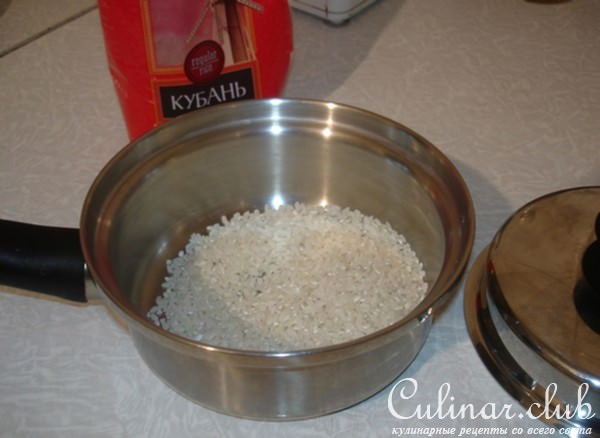 Сальники из куриной печени с брусничным соусом