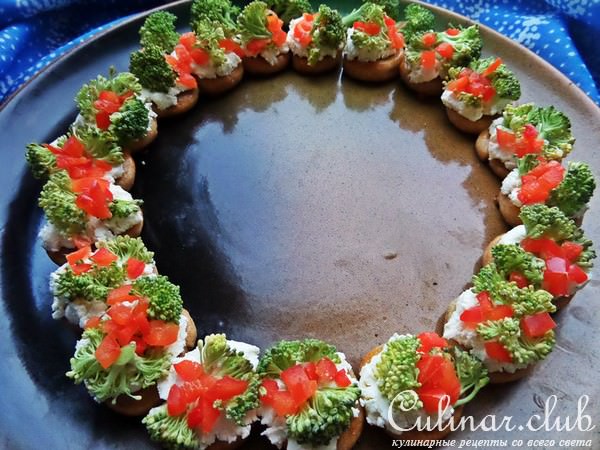 "Рождественский венок"-закуска с маскарпоне и овощами