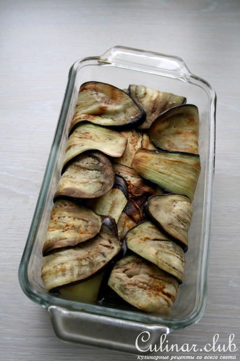 Террин с баклажанами, сыром и грецкими орехами