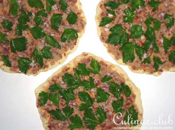 Роллы с фасолью,овощами,зеленью и сыром