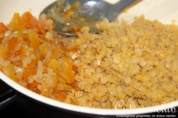 Чечевица с курагой и орехами