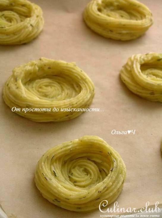 Картофельные гнезда с творожным сыром и сладким перцем