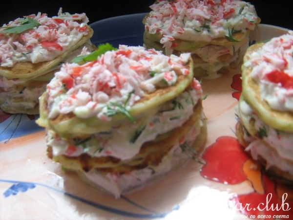 Закусочные "башенки" из кабачков.
