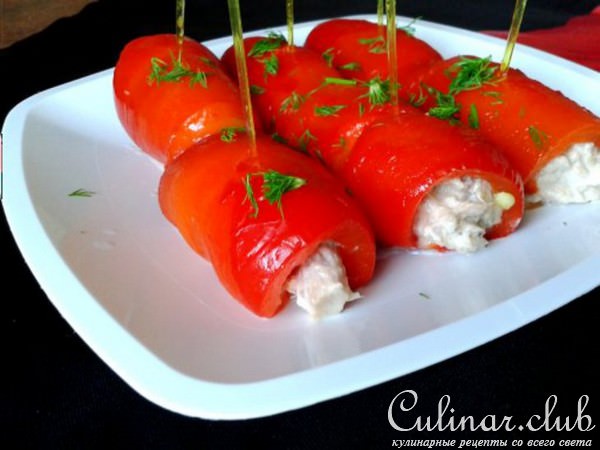 Рулетики из печеного болгарского перца...с вкусной начинкой)))