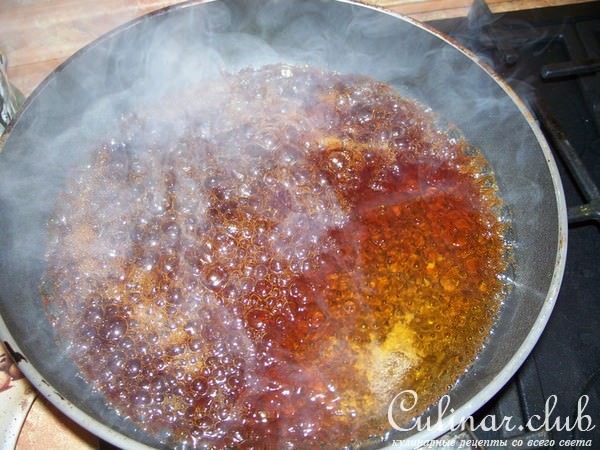 Постный медово-карамельный кекс