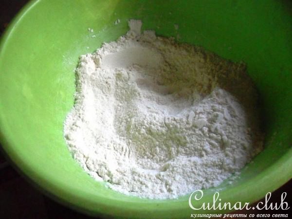 Йогуртовый кекс с курагой