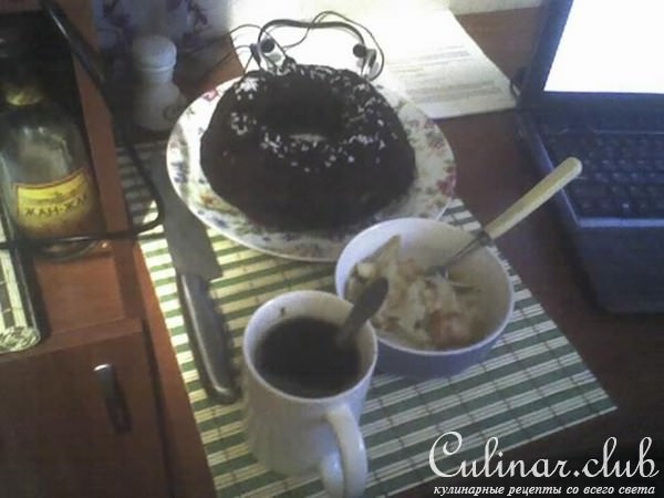 Шоколадный кекс с цукатами
