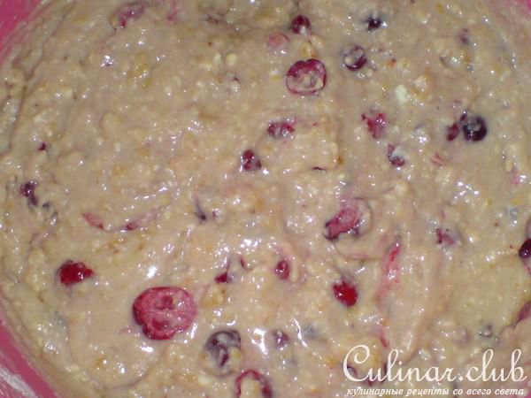 Кексы из марципана и клюквы