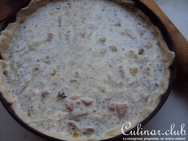 Эльзасский пирог с луком и ветчиной