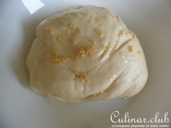 Факачча с чесночным маслом