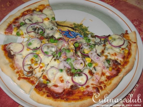 Пицца мясная и соус для пиццы