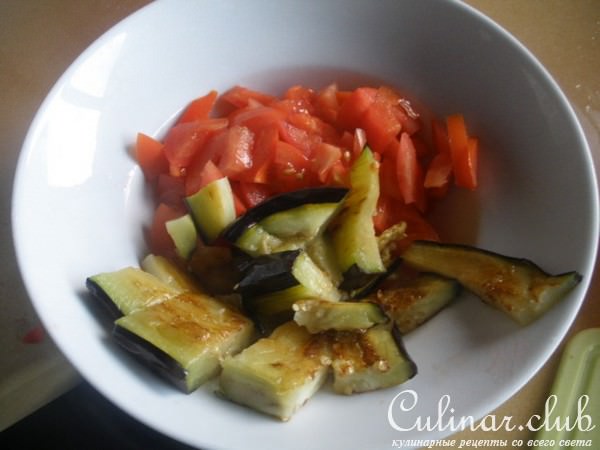 Фокачча с мясом и баклажанами