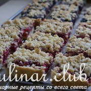 Crowberry and blueberry crumb bars (     )