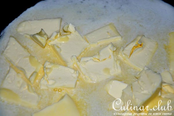 Рогалики со сгущенкой и орехами