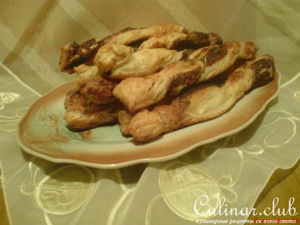 Слоёные палочки с какао и мёдом