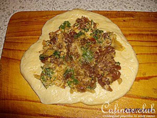 Лепешки с мясом кубдари