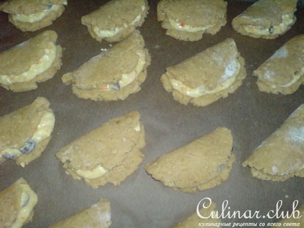 Сочни овсяные с сушенной клюквой и творогом