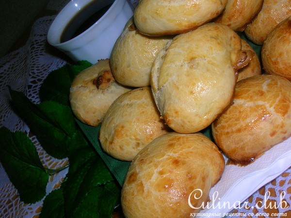 Бургундские булочки с тмином для сыроманов