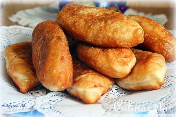 Пирожки с гречкой, беконом и яйцом