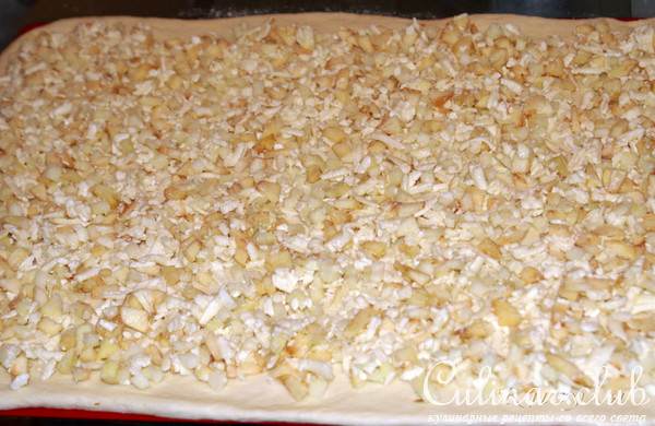 Булочки с яблочно-сырной начинкой (несладкие)