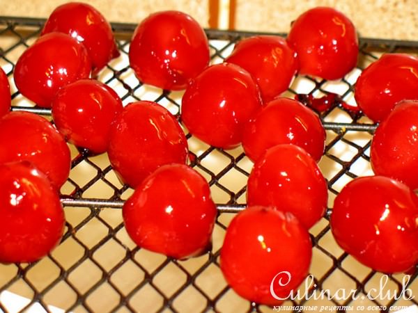 - Petit Fours ( ) 
