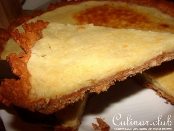 Простой пирог со сгущёнкой