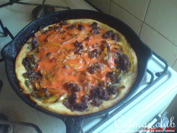 Мясной пирог с перцем для защитников Отечества