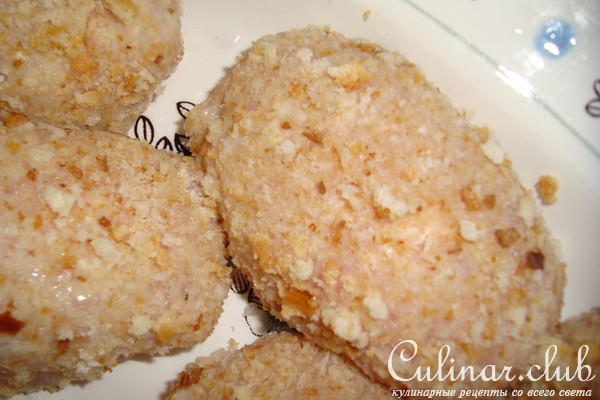 Куриная грудка, фаршированная ветчиной и сыром.