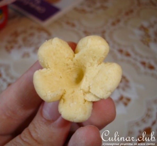 Фиалки из мастики